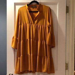 Cute boohoo flowy dress